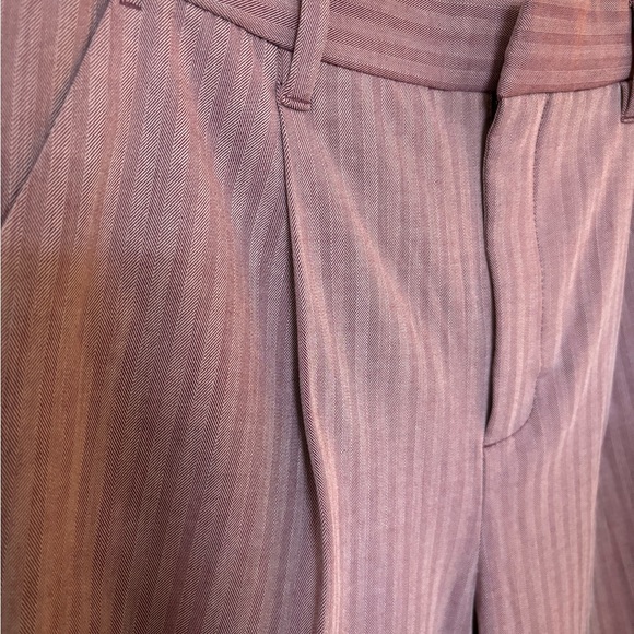 Banana Republic Lilac Pleated Dress Pant - 4 - Picture 3 of 4